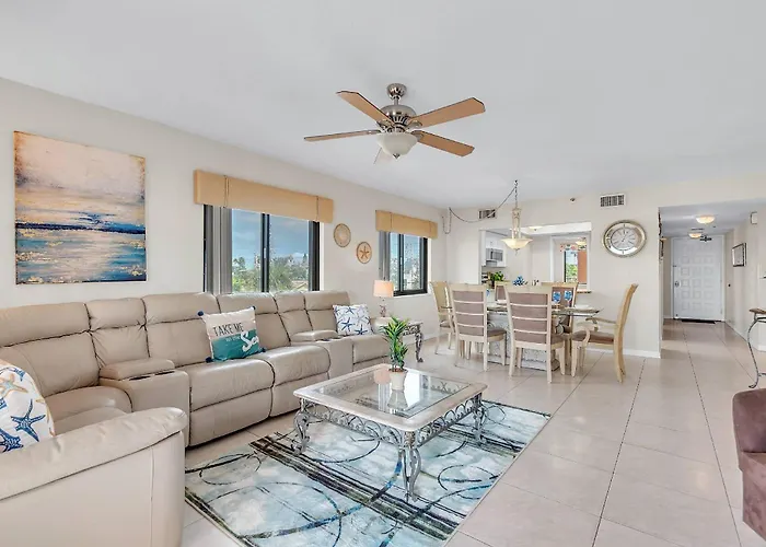 Holiday home 211 Reef Club *