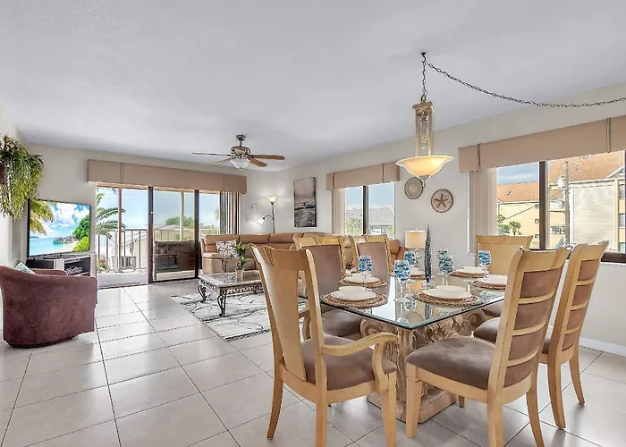 Holiday home 211 Reef Club Clearwater Beach